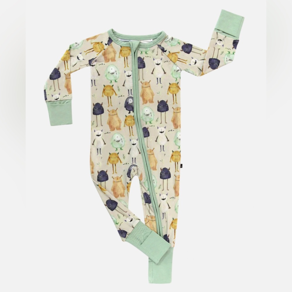 Like New Sleepy Sloth Bamboo Zippy